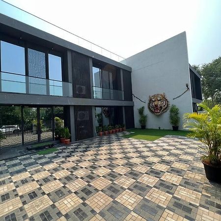 Stayhaven Starmount 4Bhk & Pool 孟买 外观 照片