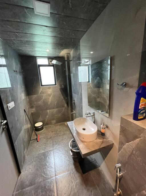 Stayhaven Starmount 4Bhk & Pool 孟买 外观 照片