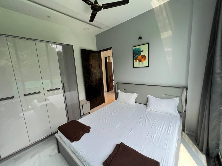 Stayhaven Starmount 4Bhk & Pool 孟买 外观 照片